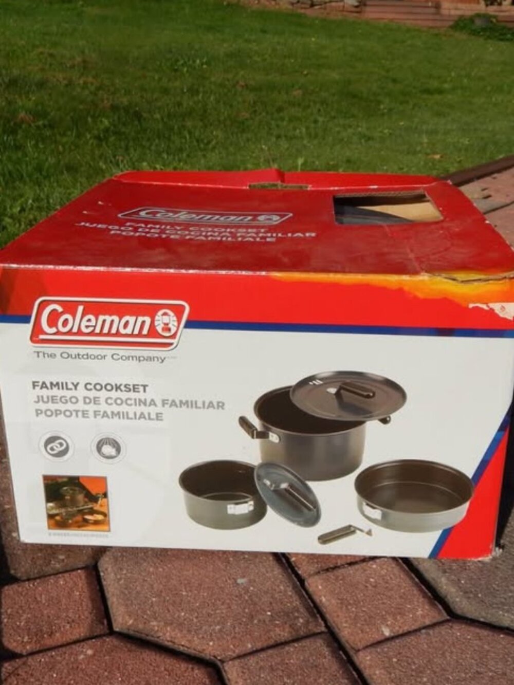 New Coleman 6-Piece Family Camping Cook Set Outdoor Nonstick Steel 10” Pan ****